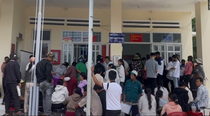 Công an xã Phan Sơn triển khai làm căn cước công dân và định danh điện tử cho người dân trên địa bàn